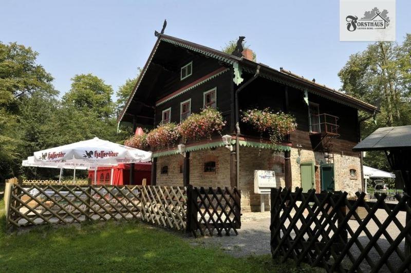 Hotel Forsthaus Leiner Berg Dessau-Rosslau Exterior foto